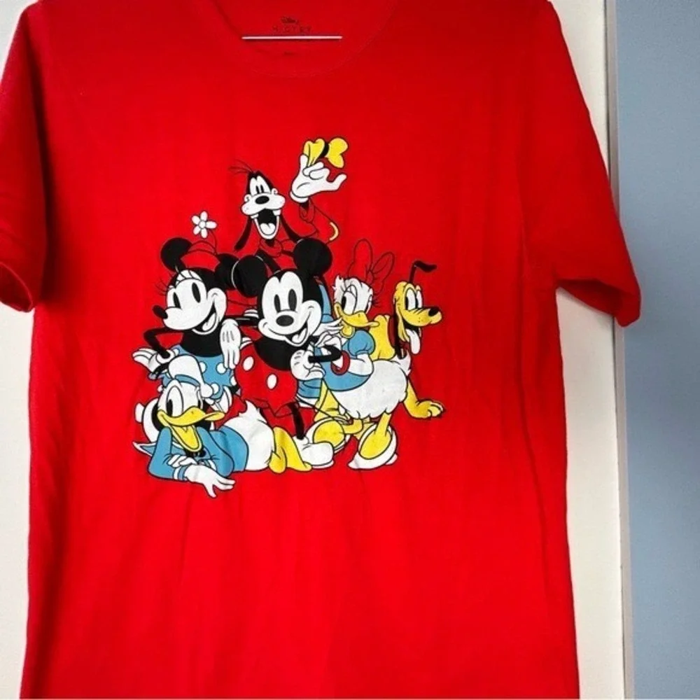 Disney Mickey Mouse and Characters Red‎ Short Sleeve Tee Shirt M/M